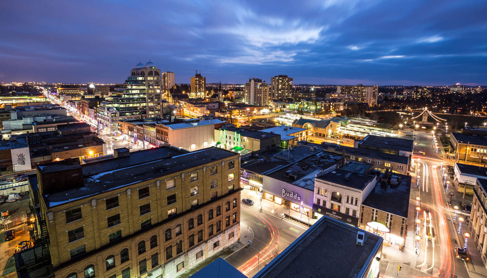 Kitchener_Night